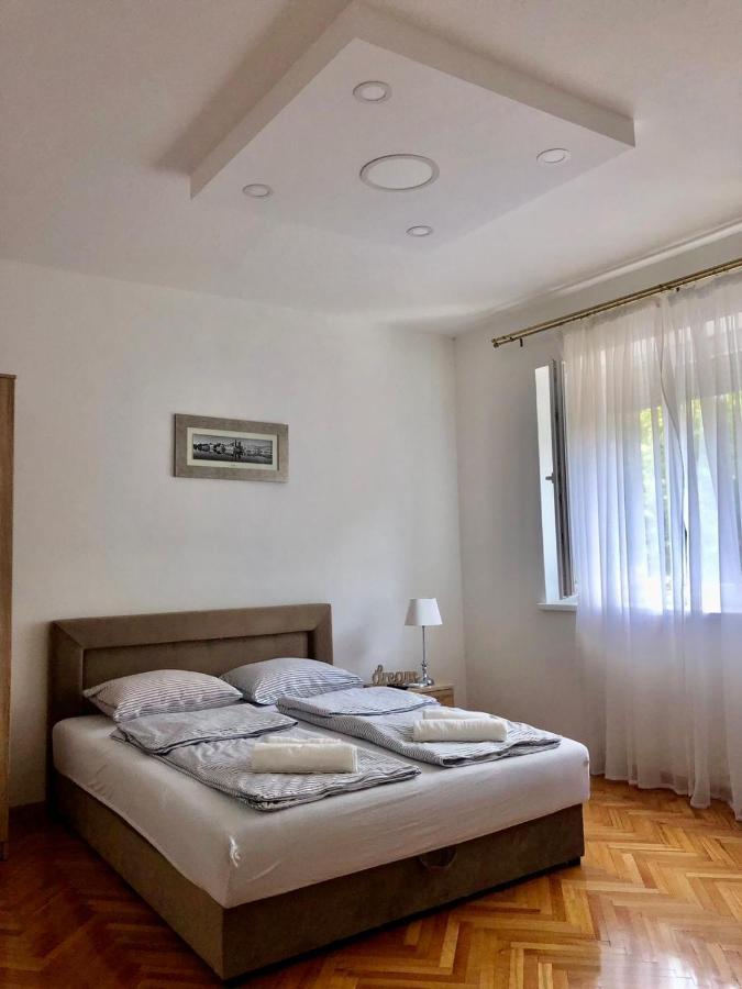 Apartment Bregovi เทรบินเย ภายนอก รูปภาพ