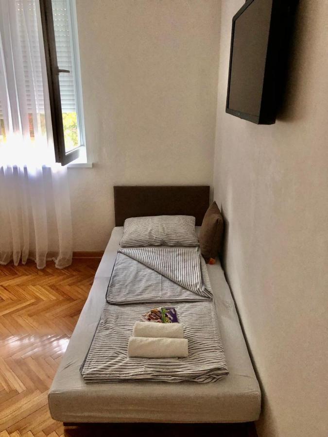 Apartment Bregovi เทรบินเย ภายนอก รูปภาพ