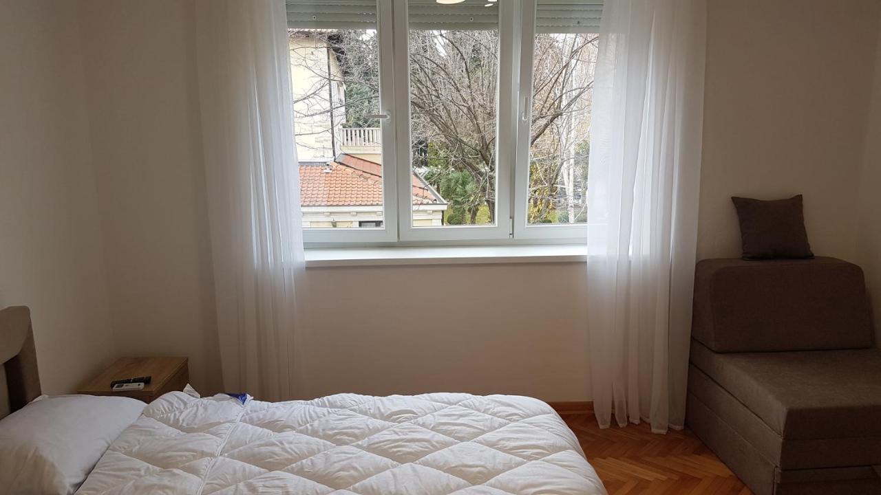 Apartment Bregovi เทรบินเย ภายนอก รูปภาพ